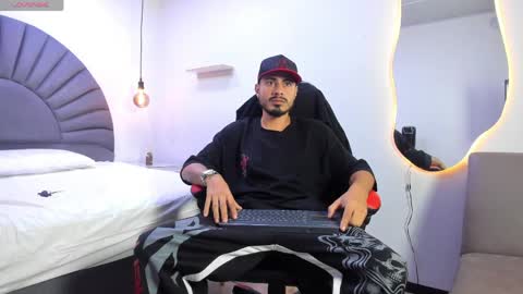 Matthew online show from April 2026 03:23:01 AM