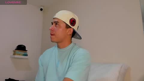 mattiwsmorris_ online show from April 2026 01:27:01 AM