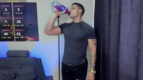 Snapshot of mattsaill_ chatting on October 2025 11:40:01 AM mattsaill_ online show from October 2025 11:40:01 AM