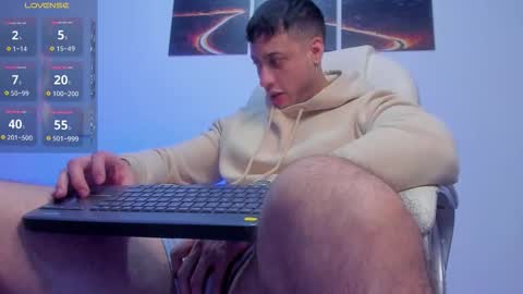 Snapshot of mattsaill_ chatting on October 2025 12:55:01 AM mattsaill_ online show from October 2025 12:55:01 AM