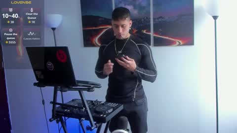 Snapshot of mattsaill_ chatting on November 2025 12:16:01 PM mattsaill_ online show from November 2025 12:16:01 PM