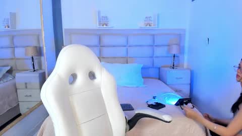 Matt online show from December 2025 10:27:01 PM