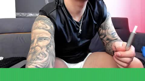 Snapshot of mattytwink69 chatting on December 2024 07:03:01 AM Matt online show from December 2024 07:03:01 AM