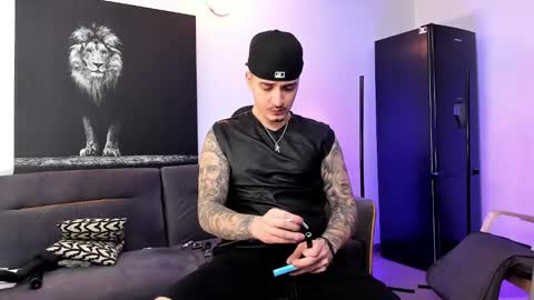 Snapshot of mattytwink69 chatting on December 2024 06:45:02 AM Matt online show from December 2024 06:45:02 AM