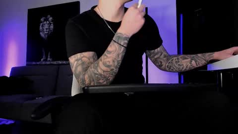 Snapshot of mattytwink69 chatting on November 2025 09:14:01 PM Matt online show from November 2025 09:14:01 PM