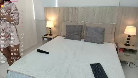 katerin online show from December 2025 02:13:01 PM