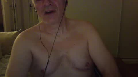 Snapshot of maturehotman chatting on December 2024 06:40:01 AM maturehotman online show from December 2024 06:40:01 AM