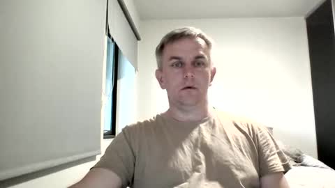 matureontheedge online show from May 2026 05:41:01 PM