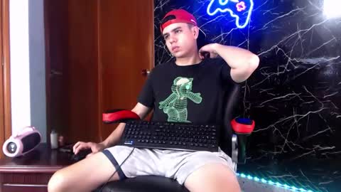 Matias online show from December 2024 07:22:01 PM