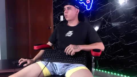 Matias online show from January 2025 03:17:02 PM