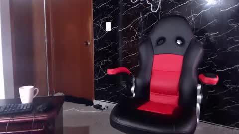 Matias online show from January 2025 09:50:02 AM