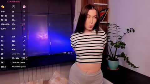 Lucy online show from September 2025 03:12:02 PM