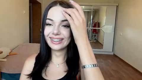 Lina online show from July 2026 05:07:01 AM