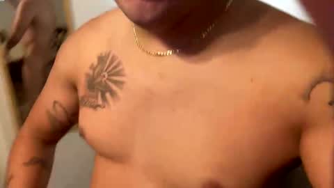 mauricio760p online show from October 2025 12:13:02 PM