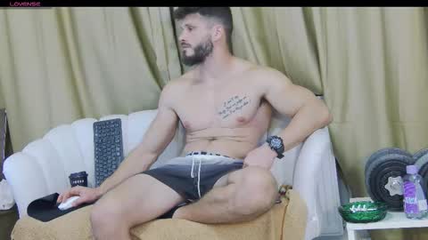 mauro_real_man online show from October 2025 06:26:02 PM