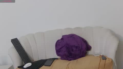 mauro_real_man online show from November 2025 06:17:01 PM