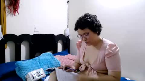 Snapshot of mauroluxandra chatting on June 2026 04:53:01 PM mauroluxandra online show from June 2026 04:53:01 PM