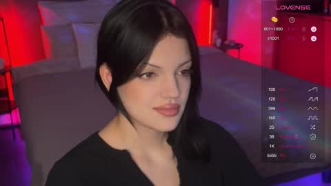 Mavis online show from December 2025 08:24:02 PM