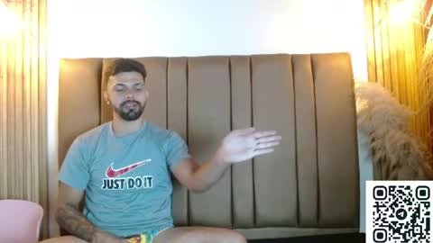 Snapshot of max_ashley_mds chatting on June 2026 01:50:02 PM Max Ashley online show from June 2026 01:50:02 PM