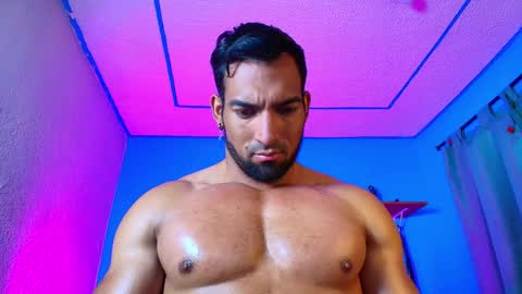 max_brown21 online show from January 2025 05:32:01 PM