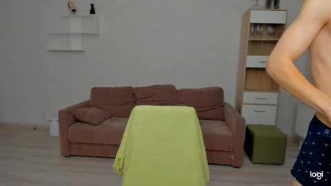 max_foks_ online show from April 2026 07:00:01 AM