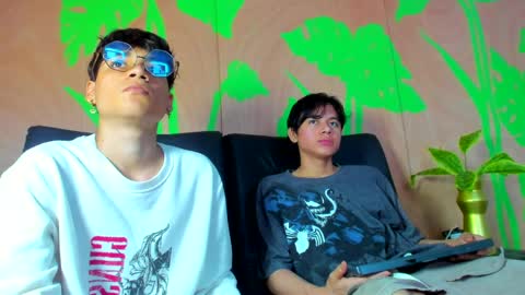 Max online show from April 2026 04:12:02 PM