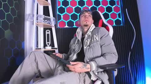 Max online show from March 2026 03:44:02 AM