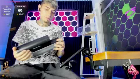 Max online show from April 2026 03:04:02 AM