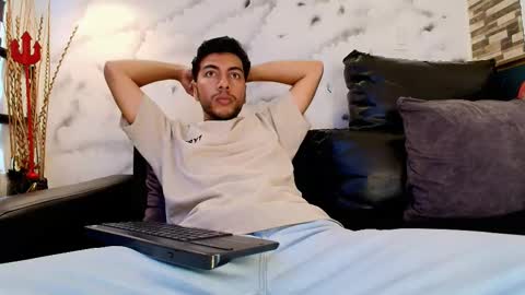 Max Hornye online show from February 2026 07:26:01 PM