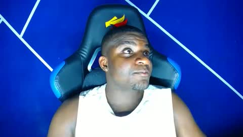 MAX online show from October 2025 07:58:02 PM