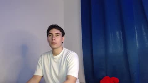 max_snow1616 online show from December 2025 05:51:02 PM