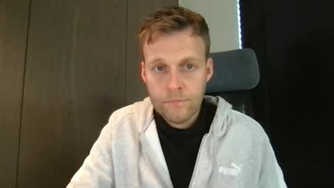 Max take off clothes online show from January 2026 12:18:01 PM