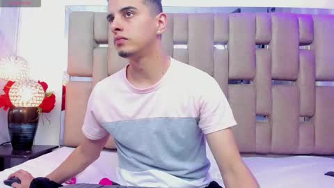 Snapshot of maxbenetti chatting on September 2025 12:37:01 PM Maximiliano online show from September 2025 12:37:01 PM