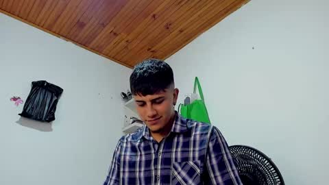 Snapshot of maxbigcock2025 chatting on December 2024 12:16:02 PM Max online show from December 2024 12:16:02 PM