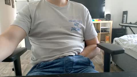 Snapshot of maxboner94 chatting on November 2025 09:10:02 AM maxboner94 online show from November 2025 09:10:02 AM