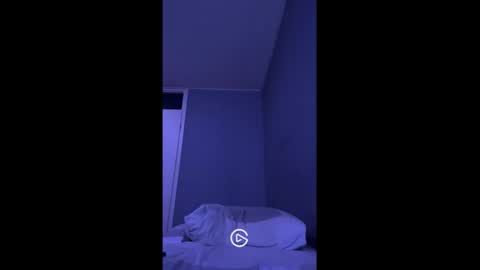 Snapshot of maxbose666 chatting on December 2024 01:37:02 AM Max online show from December 2024 01:37:02 AM