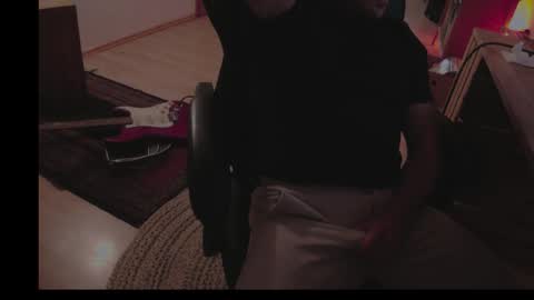 maxcamlove online show from October 2025 04:00:01 AM