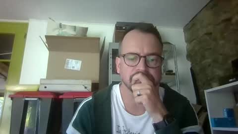 maxhorn591 online show from April 2026 09:26:01 AM