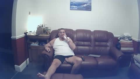 Snapshot of maxi_johnes chatting on December 2024 08:58:02 PM MAX online show from December 2024 08:58:02 PM