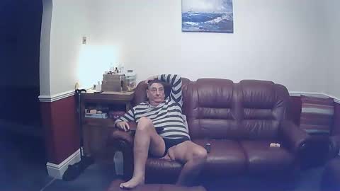 Snapshot of maxi_johnes chatting on February 2025 09:11:02 PM MAX online show from February 2025 09:11:02 PM