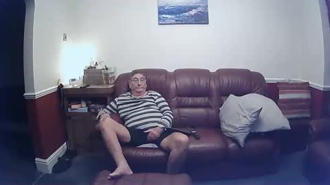 Snapshot of maxi_johnes chatting on February 2025 10:20:02 PM MAX online show from February 2025 10:20:02 PM