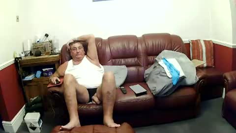Snapshot of maxi_johnes chatting on July 2026 10:09:02 PM MAX online show from July 2026 10:09:02 PM