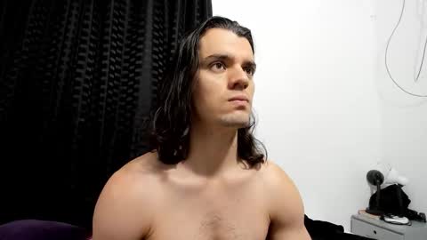 Alex online show from October 2025 08:09:02 PM