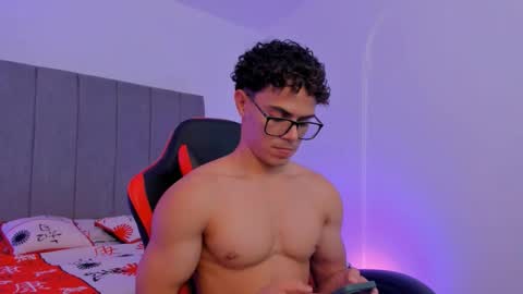 Snapshot of maxiimus__ chatting on October 2025 03:17:02 AM Maximus online show from October 2025 03:17:02 AM