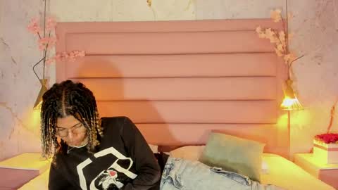 maxim online show from September 2025 03:10:01 AM