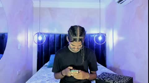 maxim online show from November 2025 03:05:01 AM