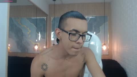 Snapshot of maximiliano_hotdevil chatting on May 2026 02:50:01 AM maxi online show from May 2026 02:50:01 AM