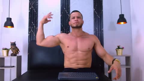 Maximiliano online show from May 2026 06:47:02 PM