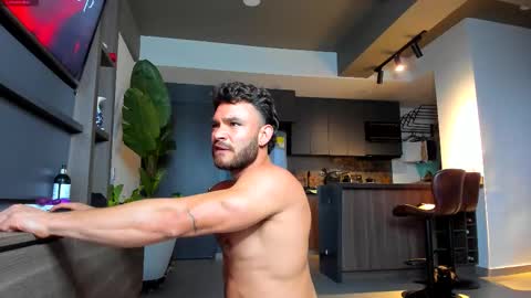 maximo_and_marcelo online show from January 2026 11:07:01 PM