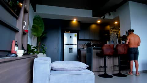 maximo_and_marcelo online show from June 2026 12:11:01 PM